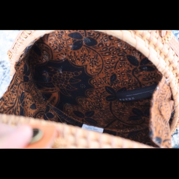 Free People NAtural Tan Wicker Round Crossbody Bag - Picture 4 of 4